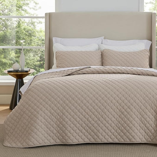 Bedsure Quilts King Size - Lightweight Bedspreads King Size with Classic Honeycomb Quilting, Soft Quilt Bedding Set, Taupe Comforter Set Coverlet for All Seasons with 2 Pillow Shams (106" x 96")