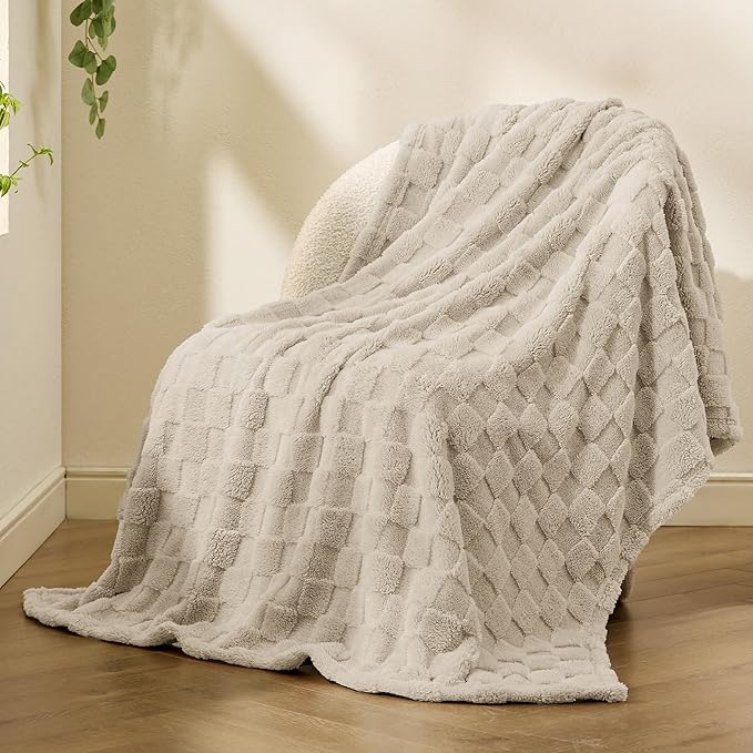 Bedsure GentleSoft Twin Blanket for Bed - Super Soft Cozy Blankets for Women Men Girls, Cute Fuzzy Fleece Throws for Bedroom Couch, Neutral, 60x80 Inches