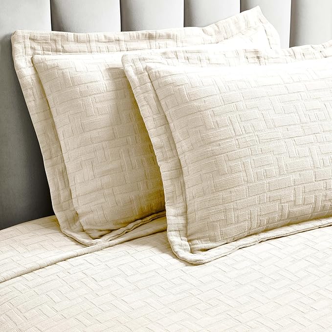 Superior 3 Piece Cotton Bedspread and Sham Set, Home Bed Decor, Decorative Bed Spread, 2 Pillow Shams, Medium Weight, Geometric Matelasse Coverlet, Bedding Essentials, Madrid Collection, King, Ivory