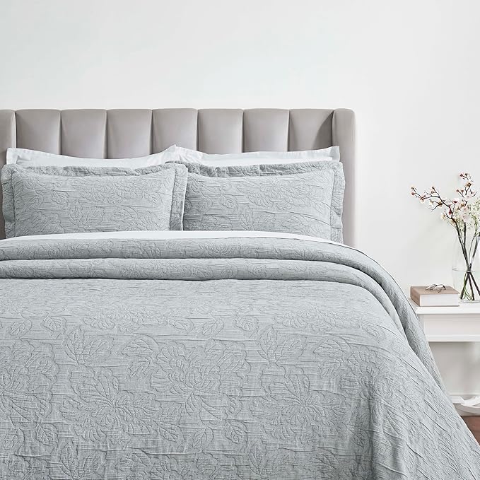 Superior 3 Piece Cotton Bedspread Set, Home Bed Decor, Decorative Bed Spread, 2 Pillow Shams, Medium Weight Blanket, Matelasse Coverlet, Bedding Essentials, Hibiscus Collection, Full, Grey