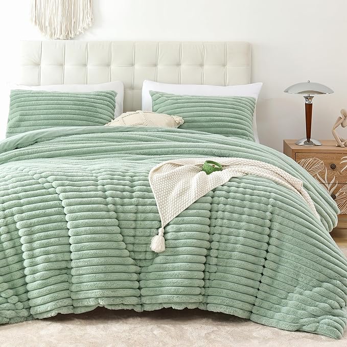 Smoofy Fluffy Full Size Comforter Sets 3 Pieces - Sage Green Fleece Fluffy Comforter Set, Luxury Fuzzy Full Bed Set, Soft Comforter Full Size All Season, Heavy Faux Fur Comforter with 2 Pillow Cases
