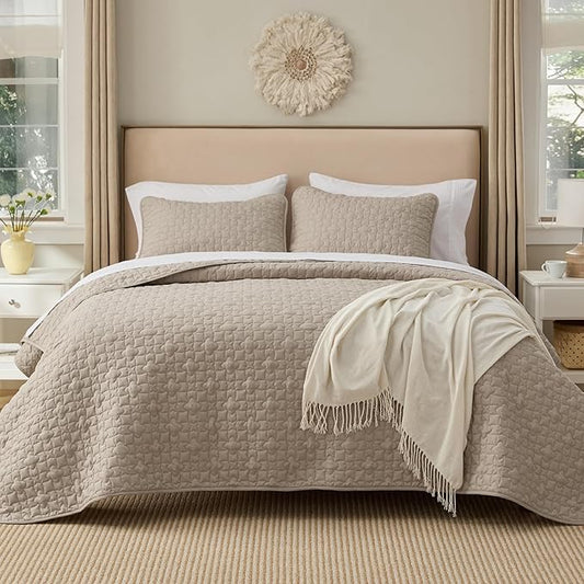 Bedsure Quilts King Size - Lightweight Bedspreads King Size with Lucky Star Quilting, Soft Quilt Bedding Set, Taupe Comforter Set Coverlet for All Seasons with 2 Pillow Shams (106" x 96")