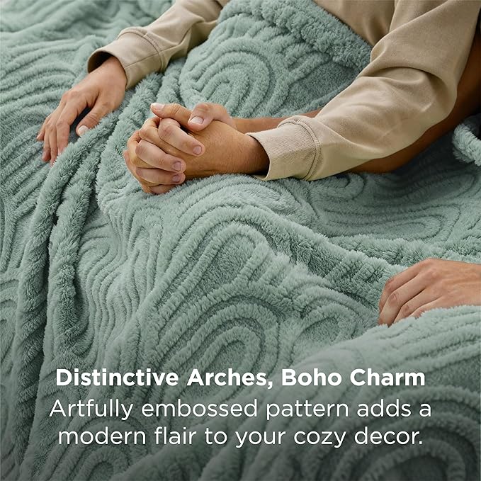 Bedsure GentleSoft Sage Green Christmas Throw Blankets for Women - Super Soft Cozy Winter Blankets for Couch, Cute Fluffy Fleece Throw for Girls Women, Ideal for Room Home Decor, 50x60 Inches