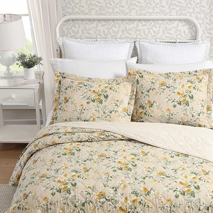 Laura Ashley - King Quilt Set, Reversible Cotton Bedding with Matching Shams, Lightweight Home Decor for All Seasons (Roses Gold, King)