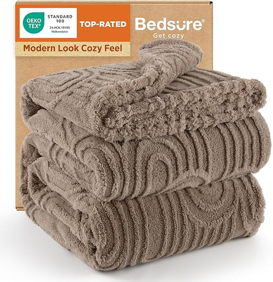Bedsure GentleSoft Fleece Blanket Queen Size for Bed - Super Soft & Cozy, Fluffy Blankets for Women & Girls, Ideal for Sofa & Couch, Brown, 90x90 Inches