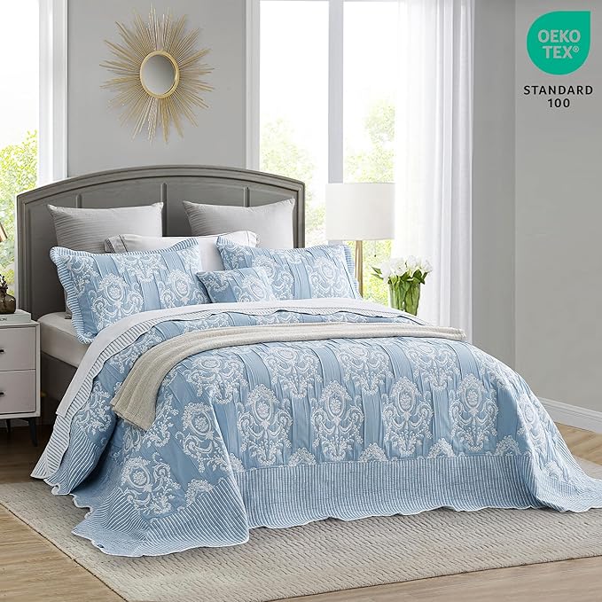 HZ & HY Oversized King Bedspread 138x122 Extra Wide, Jacquard Matelasse Damask Pattern Design, Lightweight, Reversible, 5 Piece, 100% Microfiber, California/Alaskan King, Wathet Blue