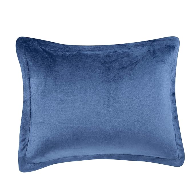Amazon Basics 3 Piece Bedding Set, Micromink Sherpa, Ultra-Soft, Warm All Season Comforter, King, Navy Blue, Solid