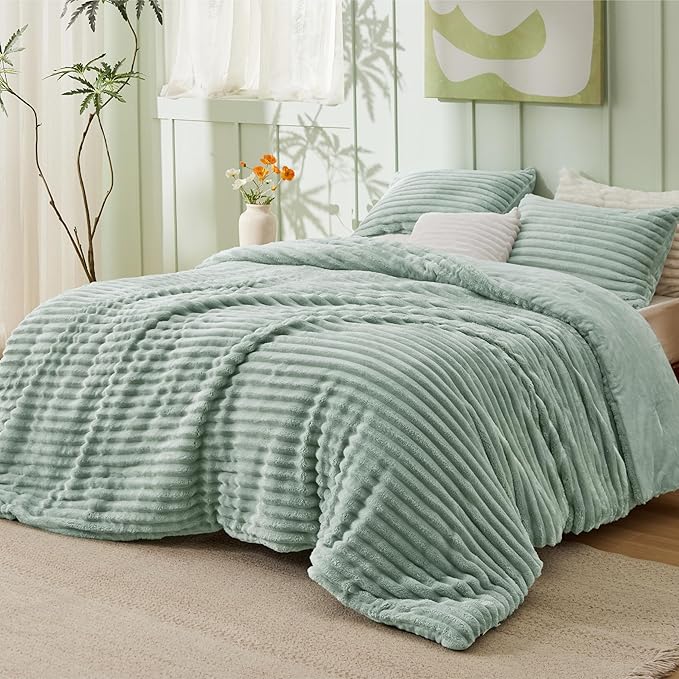 Bedsure California King Comforter - GentleSoft™ 3 Pieces Double-Side Fleece Comforter Set, Cozy Striped Room Decor Aesthetic, Luxury Sage Green Cal King Bedding with 2 Pillowcases, 104x96 Inches
