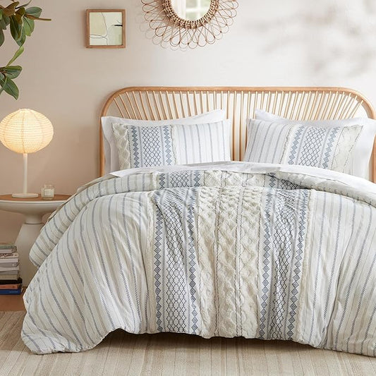 Ink+Ivy Comforter for King Size Bed, Chenille Tufted, Breathable Cotton Comforter Set King, All Season Modern Boho Comforter with Farmhouse Bedding Flare, 2 Matching Shams, King White/Navy 3 Piece