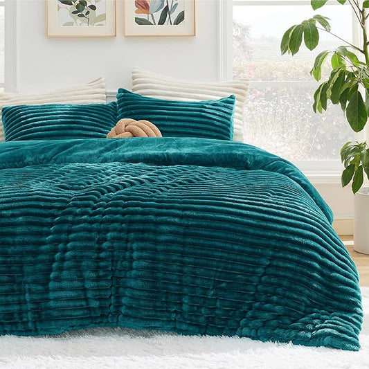 Bedsure Comforter Full Size - GentleSoft™ 3 Pieces Fluffy Double-Side Fleece Comforter Set, Cozy Striped Room Decor Aesthetic, Luxury Teal Full Size Bedding with 2 Pillowcases, 82x86 Inches