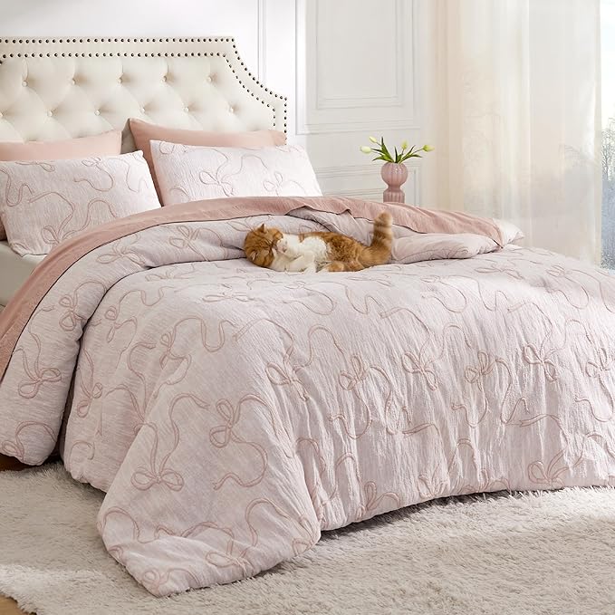 Bedsure King Size Comforter Set, GentleSoft™ 3 Pieces Bow Cute Bedding Pink Room Decor Aesthetic, King Bedding Set Gifts for Her Women, 1 Bed Pink Comforter, 2 Pillow Shams, 104x90 Inches
