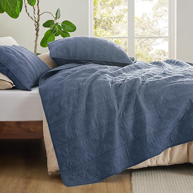 Bedsure 100% Cotton Quilt Set - Lightweight King Bedspread, Navy Blue Cozy Bedding Coverlet 3-Piece with Pillow Shams in Geometric Pattern for All Season, 106x96 inches, 100% Cotton Voile