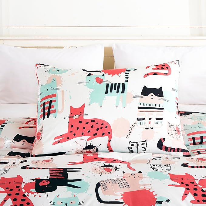 Chezmoi Collection 3-Piece Cartoon Cats Bedding Set Twin Size - Blue Pink Black Soft Microfiber Comforter Set w/Cat Throw Pillow for Kids Teens