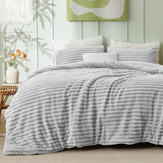 Bedsure King Size Comforter Set - GentleSoft™ 3 Pieces Fluffy Double-Side Fleece Comforter Set, Cozy Striped Room Decor Aesthetic, Luxury Light Grey King Bedding with 2 Pillowcases, 104x90 Inches