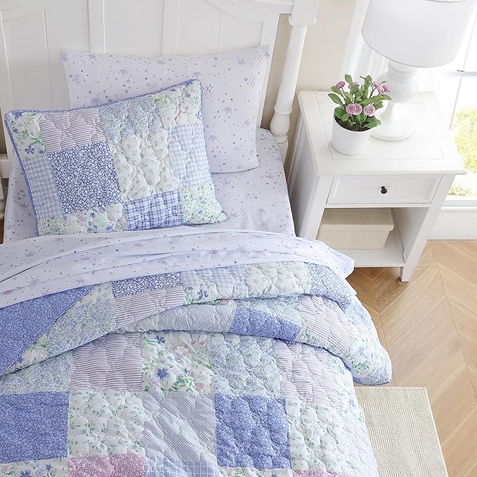 Laura Ashley Kids - Full Quilt Set, Soft & Cozy Toddler Bedding Set with Matchin Shams, Whimsical Bedroom Decor, Ideal Girl Room Essentials (Parker Patchwork Purple, Full)