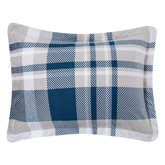 Amazon Basics 3 Piece Bedding Set, Micromink Sherpa, Ultra-Soft, Warm All Season Comforter, Full/Queen, Navy Plaid