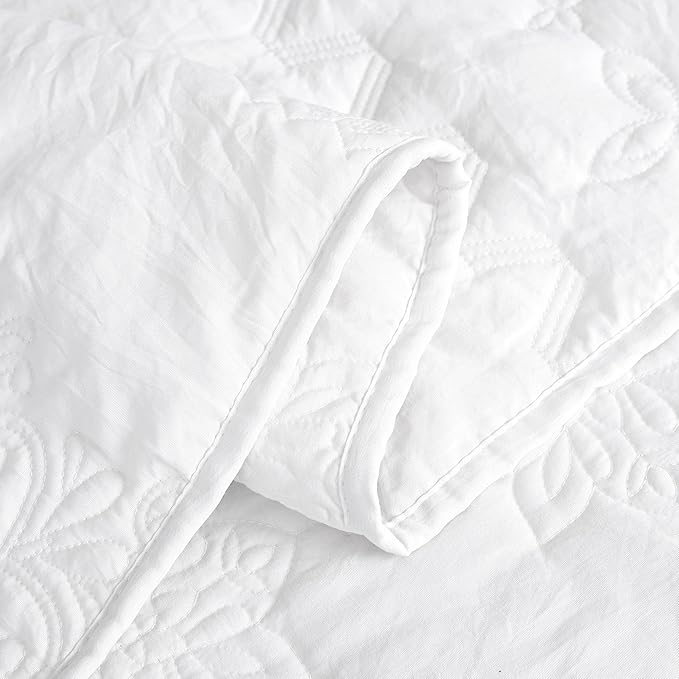 B2EVER Boho White Quilt Queen Size Bedding Sets with Pillow Sham, Bohemian Lightweight Soft Bedspread Coverlet, Farmhouse Floral Vintage Thin Comforter Bed Cover for All Season, 3 Pieces, 90x90 inches