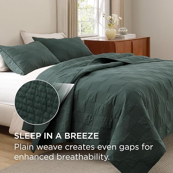Bedsure 100% Cotton Quilt Set - Lightweight King Bedspread, Cozy Emerald Green Bedding Coverlet 3-Piece with Pillow Shams in Checker Pattern for All Season, 106x96 inches, 100% Cotton Voile