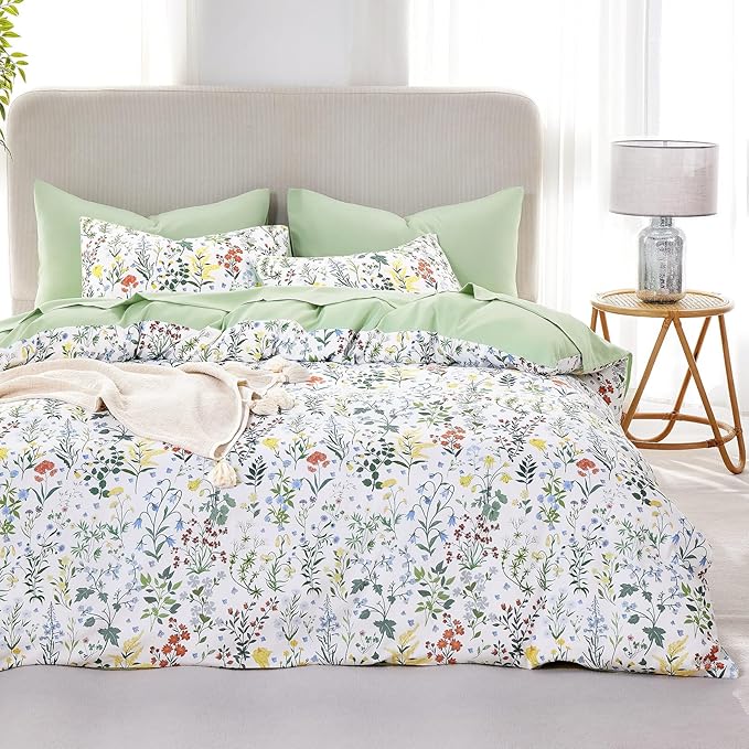 Wake In Cloud - Floral Duvet Cover Set, Shabby Chic Cottage Garden Botanical Flower Style with Elegant Wildflower Pattern, Soft Lightweight Bedding, 3 Pieces, Multicolor Green, Queen Size