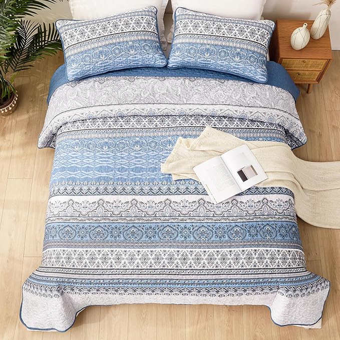WONGS BEDDING Boho Queen Quilt Set, Light Blue Bohemian Queen Quilt Bedding Set, Lightweight Microfiber Bed Decor Bedspread for All Season 96"x90"(3 Pieces)