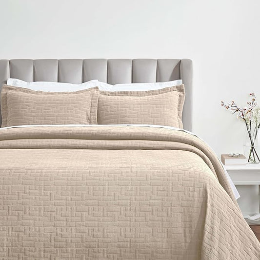 Superior 3 Piece Cotton Bedspread and Sham Set, Home Bed Decor, Decorative Bed Spread, 2 Pillow Shams, Medium Weight, Geometric Matelasse Coverlet, Bedding Essentials, Madrid Collection, Queen, Beige