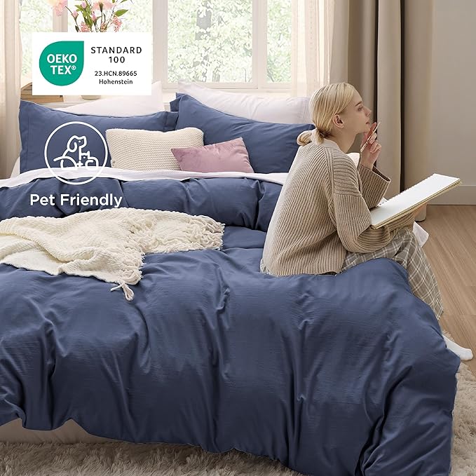 Bedsure Navy Duvet Cover King Size - 3 Pieces Prewashed Cotton-Like Polyester Extra Soft Bedding Set, Includes 1 Duvet Cover 104x90 Inches with Zipper Closure & 2 Pillow Shams, Comforter Not Included