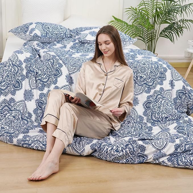 PHF Ultra Soft Paisley Duvet Cover California King Size, Printed Bedding Set 3 Pieces, Comfy Farmhouse Pattern Duvet Cover Set with 2 Pillow Shams, Zipper Closure and 8 Ties, 104"x98",Royal Blue&White