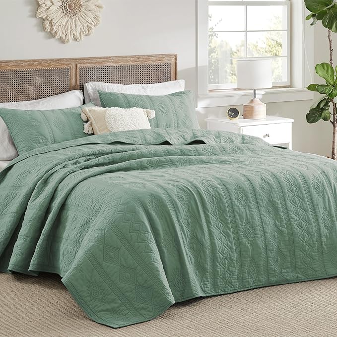 Bedsure 100% Cotton Quilt Set - Lightweight King Bedspread, Sage Green Cozy Bedding Coverlet 3-Piece with Pillow Shams in Geometric Pattern for All Season, 106x96 inches, 100% Cotton Voile