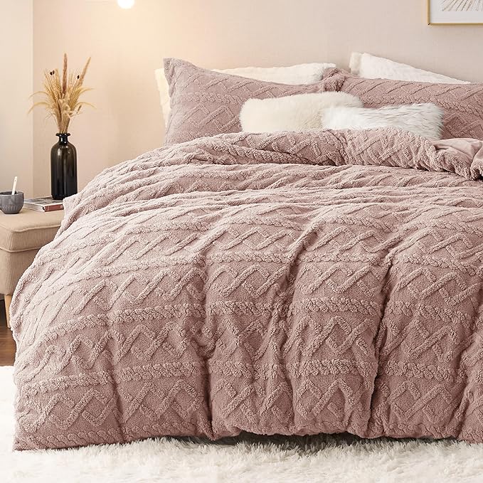 Bedsure Fluffy Flannel Duvet Cover Set - Faux Fur Comforter Cover King Size, Cameo Rose Warm Plush Bedding for Winter, 3-Piece Set with Zipper Closure (104"x90") and 2 Pillow Shams