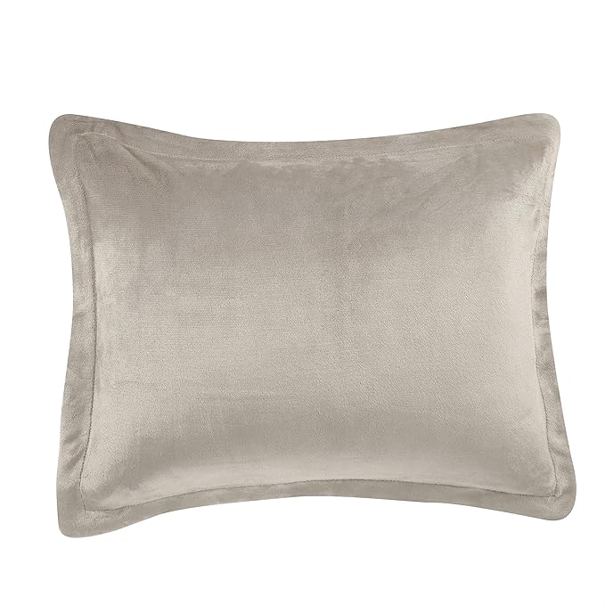 Amazon Basics Lightweight Microfiber Comforter Set 3 Pieces Duvet Cover Set With Zipper Closure, King, Taupe, Solid