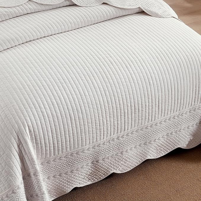 MarCielo 100% Cotton Quilt Set White Lightweight Bedspread with Scalloped Edge, Farmhouse Vintage Bedding, All Season Use(TC Off-White,Queen (98"x102"))