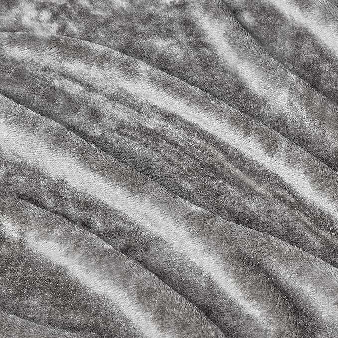 Amazon Basics Throw Blanket, Ultra-Soft Flannel Fleece Blanket, Lightweight Cozy for Couch Sofa Bedroom, Fade-Resistant Fabric, 50 x 60 Inches, Gray