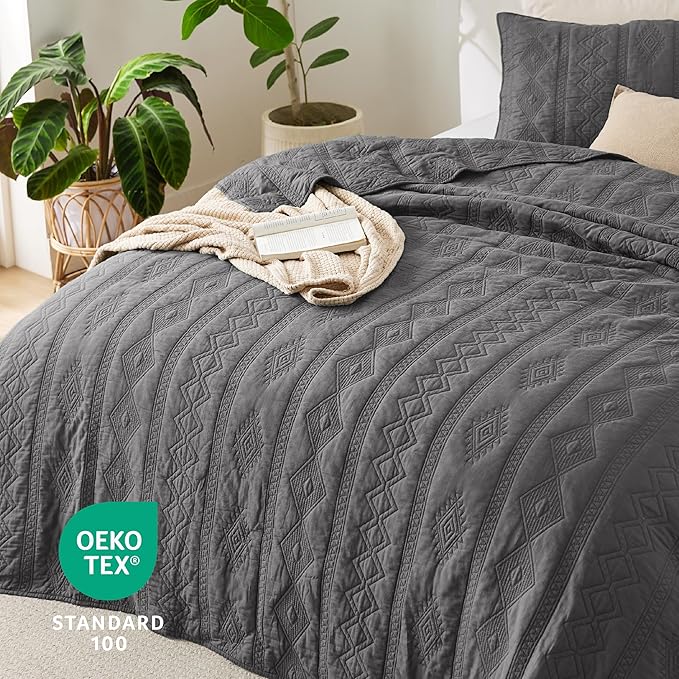 Bedsure 100% Cotton Quilt Set - Lightweight King Bedspread, Grey Cozy Bedding Coverlet 3-Piece with Pillow Shams in Geometric Pattern for All Season, 106x96 inches, 100% Cotton Voile