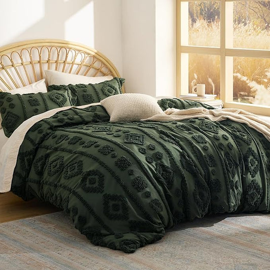 Bedsure Boho Tufted Green Comforter King Size, GentleSoft™ 3 Pieces Boho Farmhouse Decor Bedding, Exquisite Shabby Chic Bedding for All Seasons, 1 Bed Comforter, 2 Pillow Shams, 104x90 Inches
