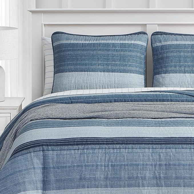 Nautica- Twin Quilt Set, Cotton Reversible Bedding Set, Dorm Room Essentials (Ridgeport Blue, Twin)