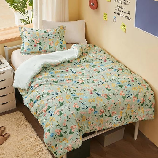 Joiedomi Twin Comforter Set Light Green, 2 Pieces Floral Twin Bedding Set with 1 Soft Reversible Flower Comforter and 1 Pillow Sham, Bed in a Bag for All Seasons
