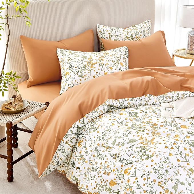 Wake In Cloud - Floral Duvet Cover Set, Shabby Chic Cottage Garden Botanical Flower Style with Elegant Wildflower Pattern, Soft Lightweight Bedding, 3 Pieces, Orange White, Twin/Twin XL Size