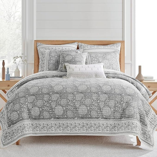 Levtex Home Adare Grey Reversible Twin/Twin XL Quilt Set (68x86in) with 1 Pillow Sham (26x20in) - Floral Bedding - Grey White - Cotton Twin Size Quilt Bedding Set - Lightweight, Soft, Pre-Washed