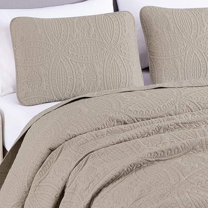 Chezmoi Collection Austin 3-Piece Oversized Bedspread Coverlet Set (Queen, Khaki)