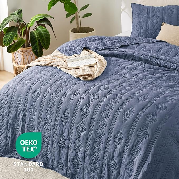 Bedsure 100% Cotton Quilt Set - Lightweight Queen Bedspread, Navy Blue Cozy Bedding Coverlet 3-Piece with Pillow Shams in Geometric Pattern for All Season, 90x96 inches, 100% Cotton Voile
