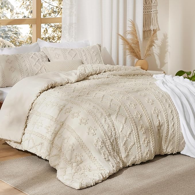 Bedsure Tufted Boho Comforter Set California King Size - Beige Boho Bed Set, GentleSoft™ 3 Pieces Farmhouse Shabby Chic Embroidery Bedding, Gifts for Woman, Soft Jacquard Comforter for All Seasons