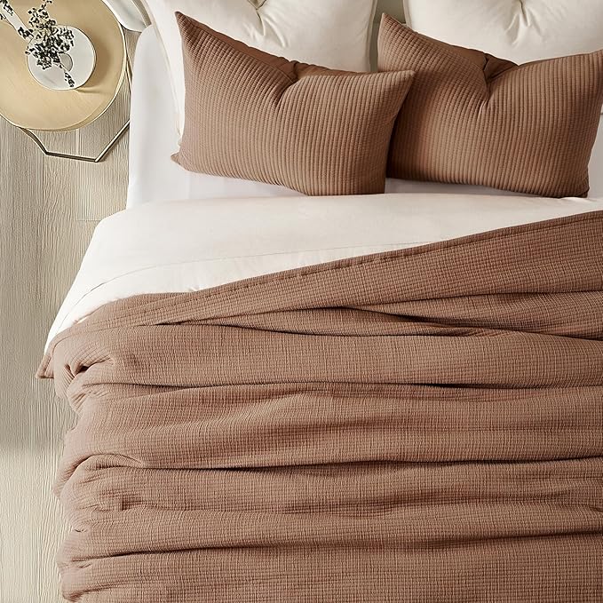 EVERGRACEHOME Cotton Gauze King Bedspread, Ultra Soft Prewashed Pick Stitch Matelassé Coverlet, Lightweight Textured Oversized King Quilt Bedding Set for All Season, with 2 Shams, Terracotta Clay