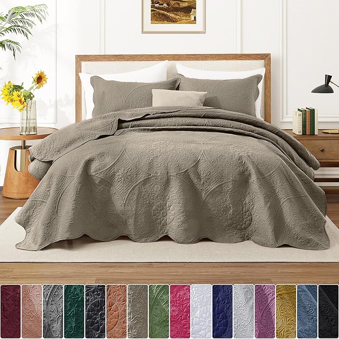 IR Imperial Rooms California King Quilt Bedding Set Size (118"x106") + 2 Pillow Shams (20" x 36"+ 2") - 3 Pcs All Season Reversible Microfiber Coverlet Embossed Floral Quilt Bedspread (Beige)