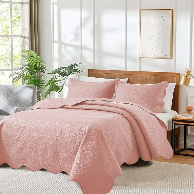 MOONLIGHT20015 10 Pack Twin Quilt Bedding Set (68" x 86") - Bulk Wholesale for Hotels, Guest Bedroom & Airbnbs - Lightweight Microfiber Reversible Floral Embossed Quilts Bedspreads (Peach)