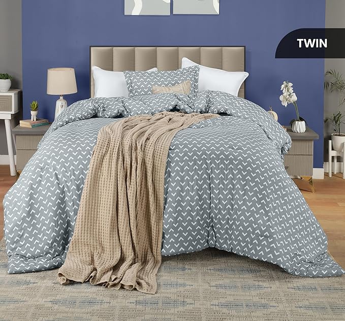 Utopia Bedding - Comforter Set with 2 Pillow Shams - 3 Pieces Bedding Comforter Sets - Down Alternative Comforter - Soft and Comfortable - Machine Washable, Arrow White, Queen
