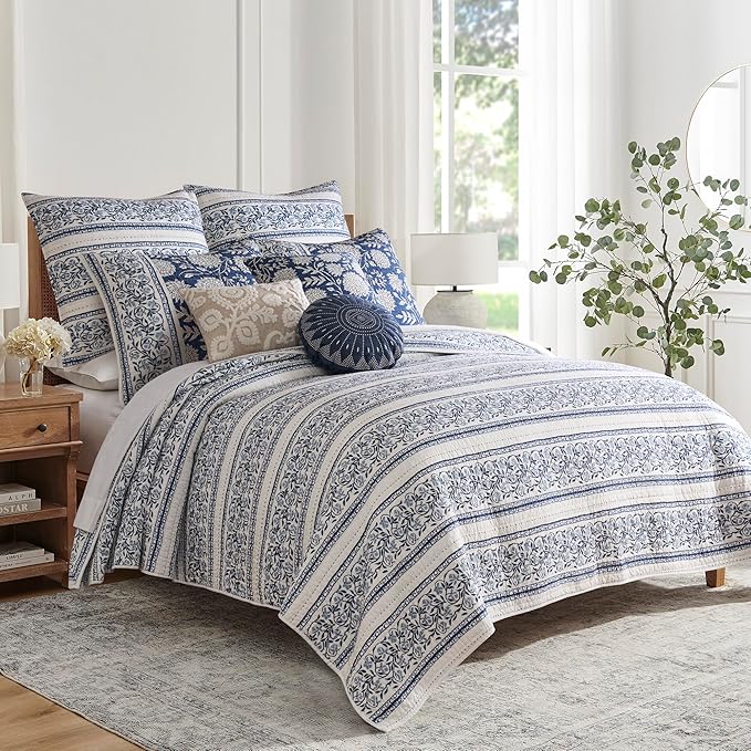 Levtex Home Adare Denim Reversible Full/Queen Quilt Set (88x92in) with 2 Pillow Shams (26x20in) - Floral Bedding - Blue White - Cotton Full/Queen Size Quilt Bedding Set - Lightweight, Soft, Pre-Washed