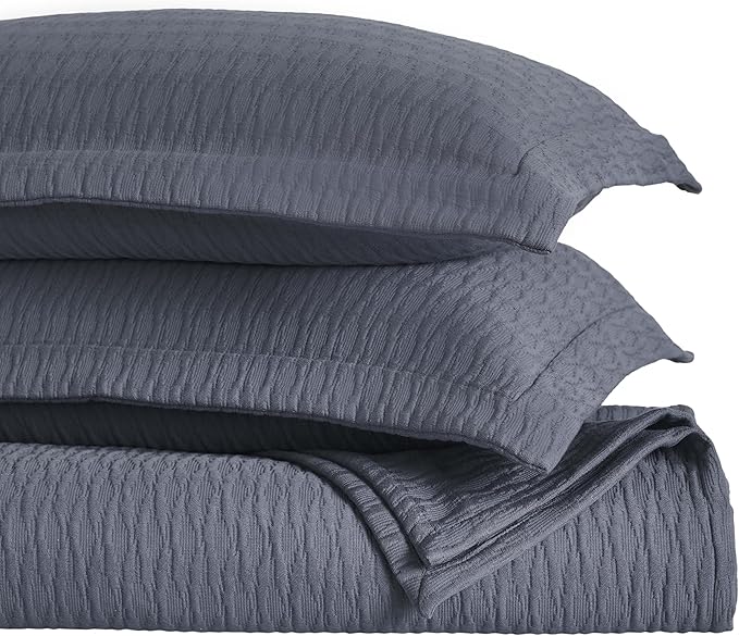 Superior 3 Piece Cotton Bedspread Set, Home Bed Decor, Decorative Bed Spread, 2 Pillow Shams, Medium Weight Blanket, Matelasse Coverlet, Bedding Essentials, Calvert Collection, Full, Denim Blue
