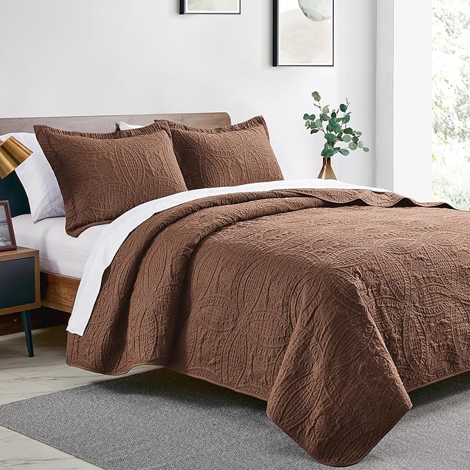 Love's cabin Quilts for Full Bed Brown Bedspreads Bedding Set - Lightweight Bedspread Comforter - Coin Pattern Bedding Coverlet for All Season - 3 Pieces (1 Quilt, 2 Pillow Shams)