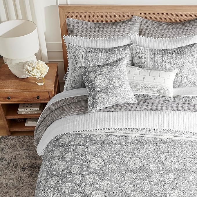 Levtex Home Adare Grey Reversible Twin/Twin XL Quilt Set (68x86in) with 1 Pillow Sham (26x20in) - Floral Bedding - Grey White - Cotton Twin Size Quilt Bedding Set - Lightweight, Soft, Pre-Washed