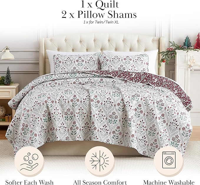 Southshore Fine Living, Inc. Christmas Bedding, Twin Quilt Set with Pillow Sham, Reversible Christmas Quilt with Holly, Snowflakes, Reindeer, 2-Sided Coverlet, Twin/Twin XL - Vintage Red & Cream